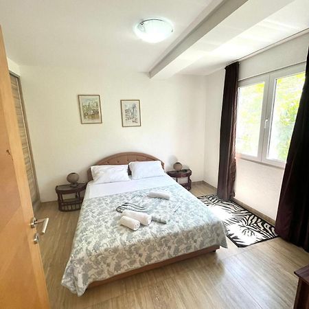 בודווה Apartments Harmonija מראה חיצוני תמונה