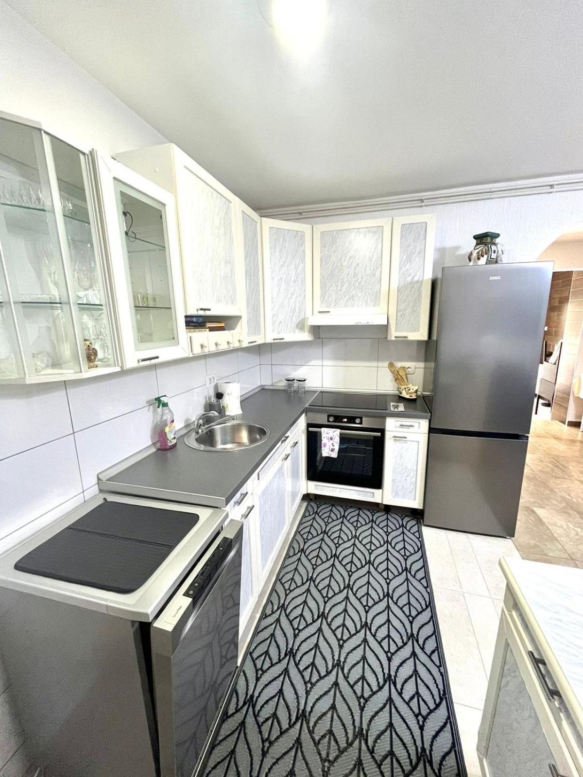 בודווה Apartments Harmonija מראה חיצוני תמונה