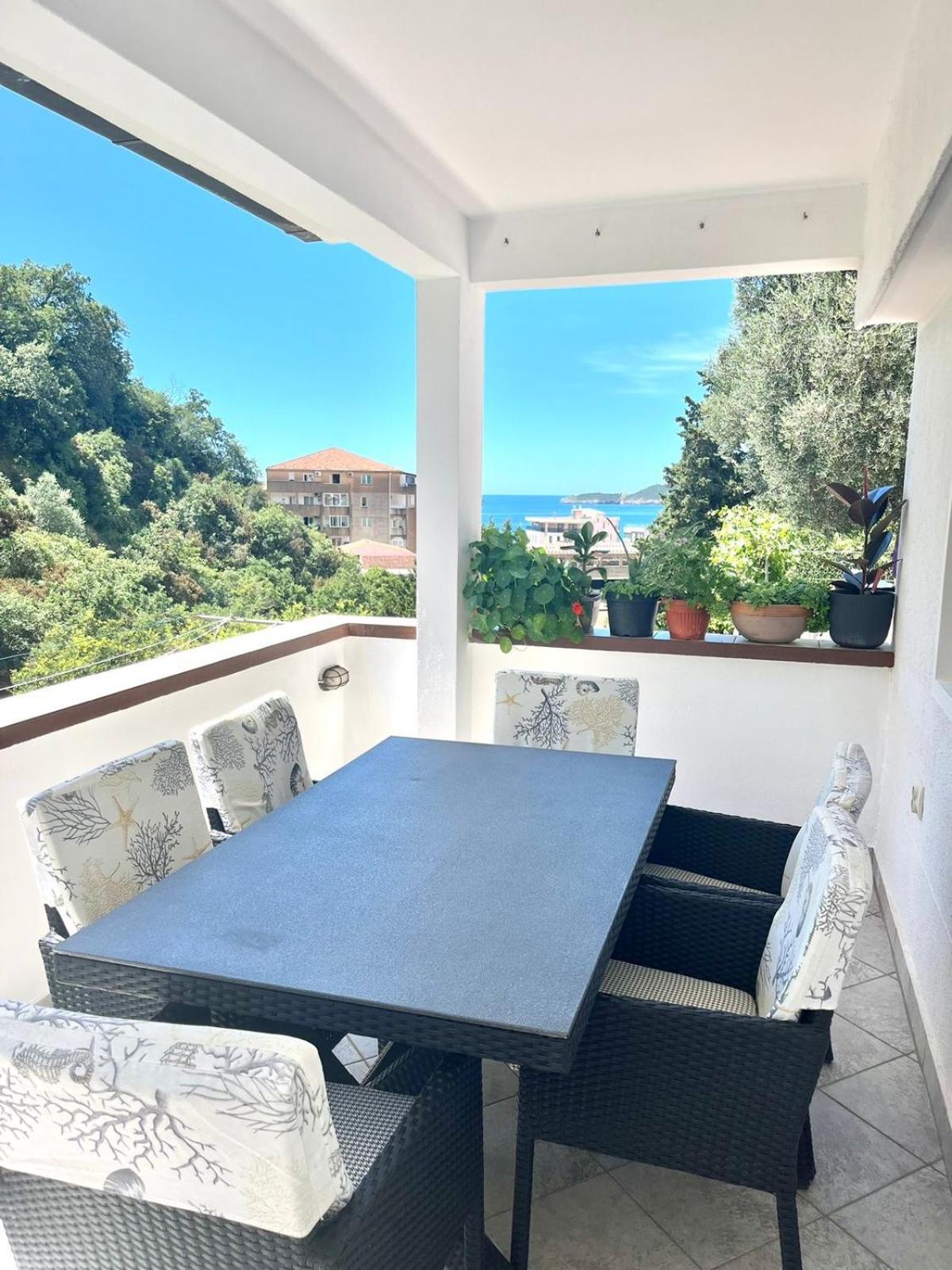 בודווה Apartments Harmonija מראה חיצוני תמונה